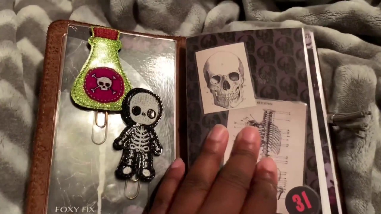 Halloween Pocket TN Flip-Thru | Meal Planning TN | Foxy Fix No. 2 Cambridge