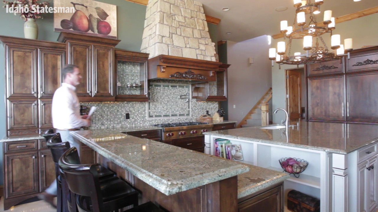 Everything is different for real estate agents in the $1 million market