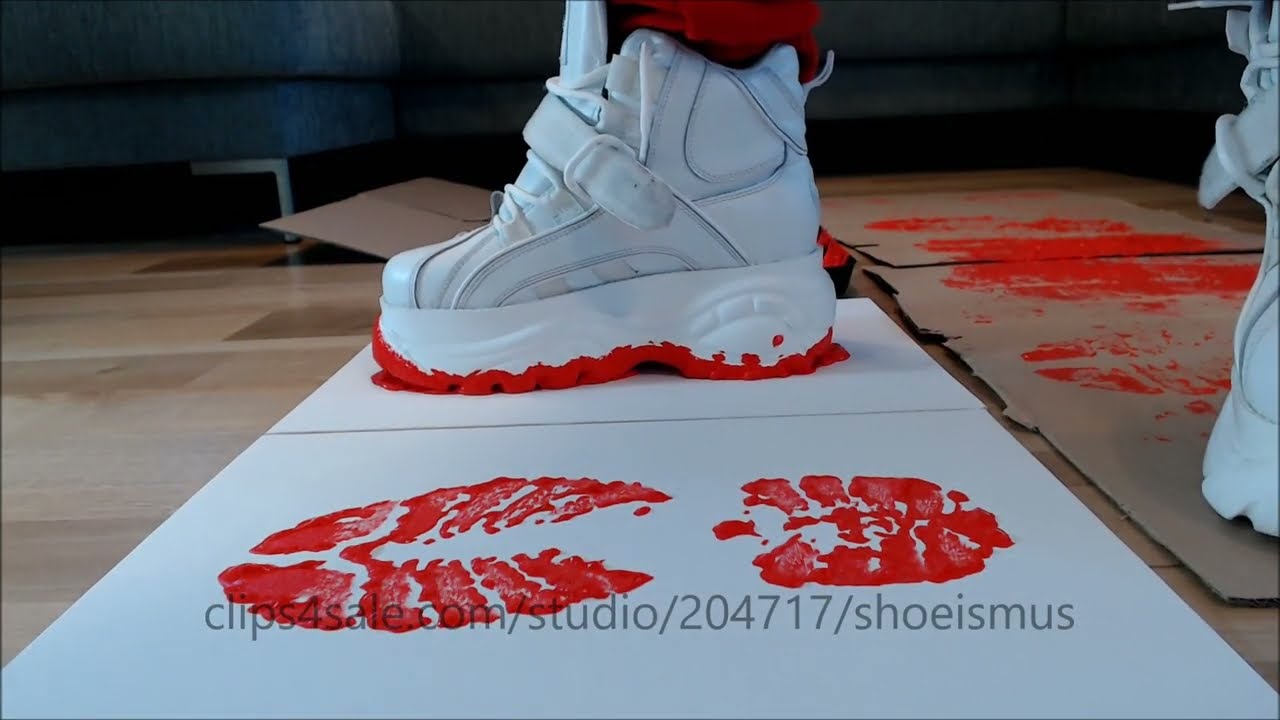 Shoeprint on canvas