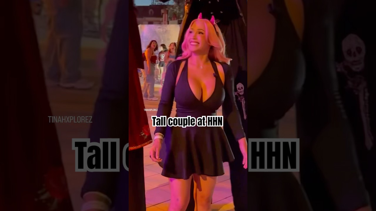 Seen the tall dia de Los muertos couple at HHN #hhn #viralshort #foryou