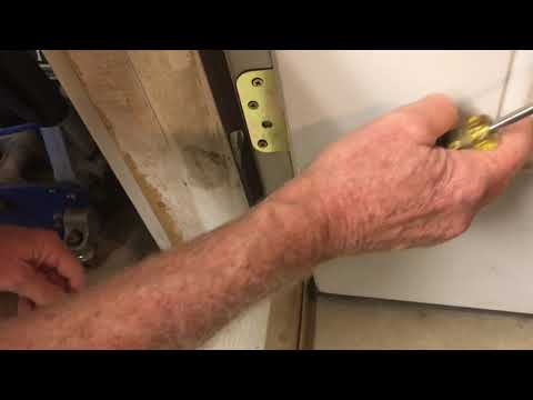 How To Stop Interior Door From Closing On Its Own