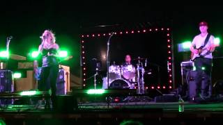 Stefani Montiel...10/06/2012