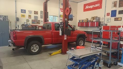 GM AAM Rear Axle Pinion Seal Replacement