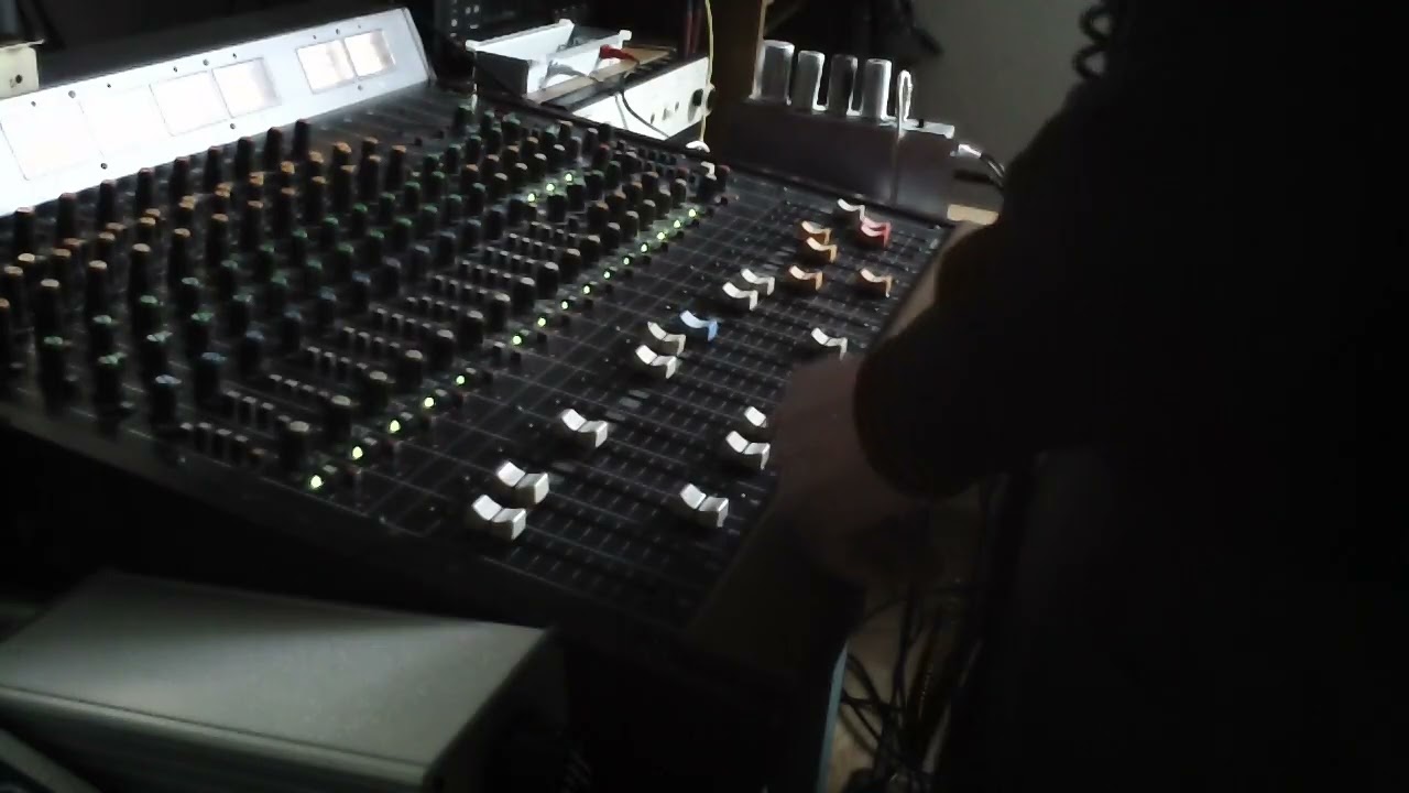 MLK & The Breadwinners - Sherray For Me (Live Dubplate style)