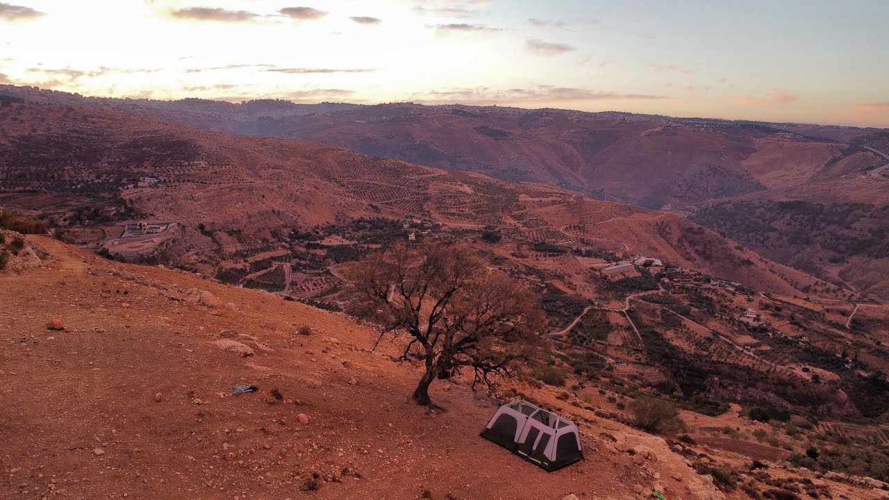 CAMPING IN TOP OF THE MOUNTAIN | تخييم في وادي الشتا الاردن