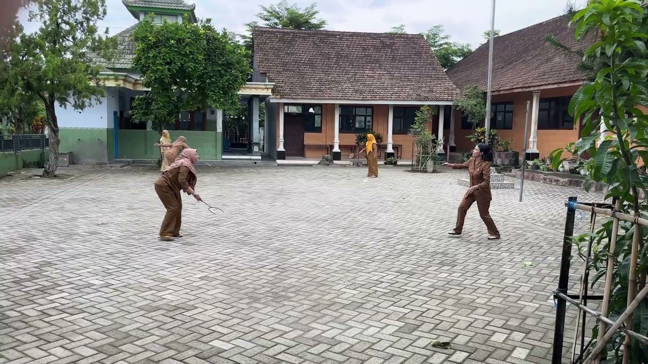 Olahraga dulu sebelum pulang ☺️