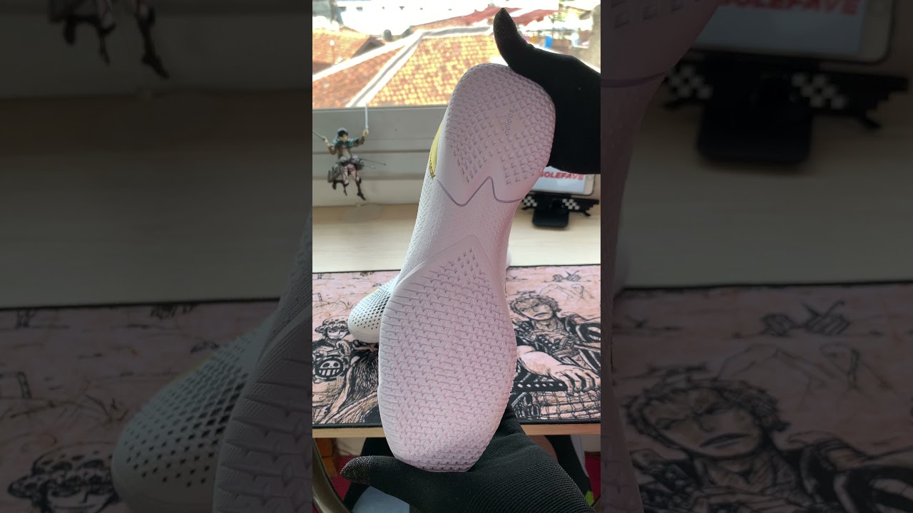 UNBOXING PREDATOR MUTATOR 20.3 LOW INDOOR FUTSAL BOOTS FW9192