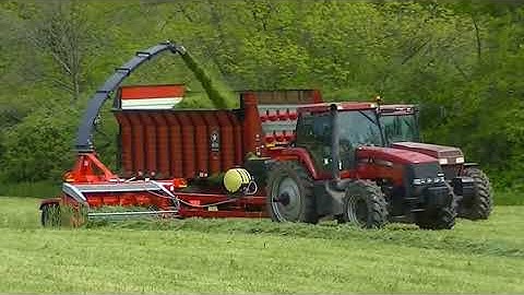 Side Loading Spout for Dion Forage Harvester