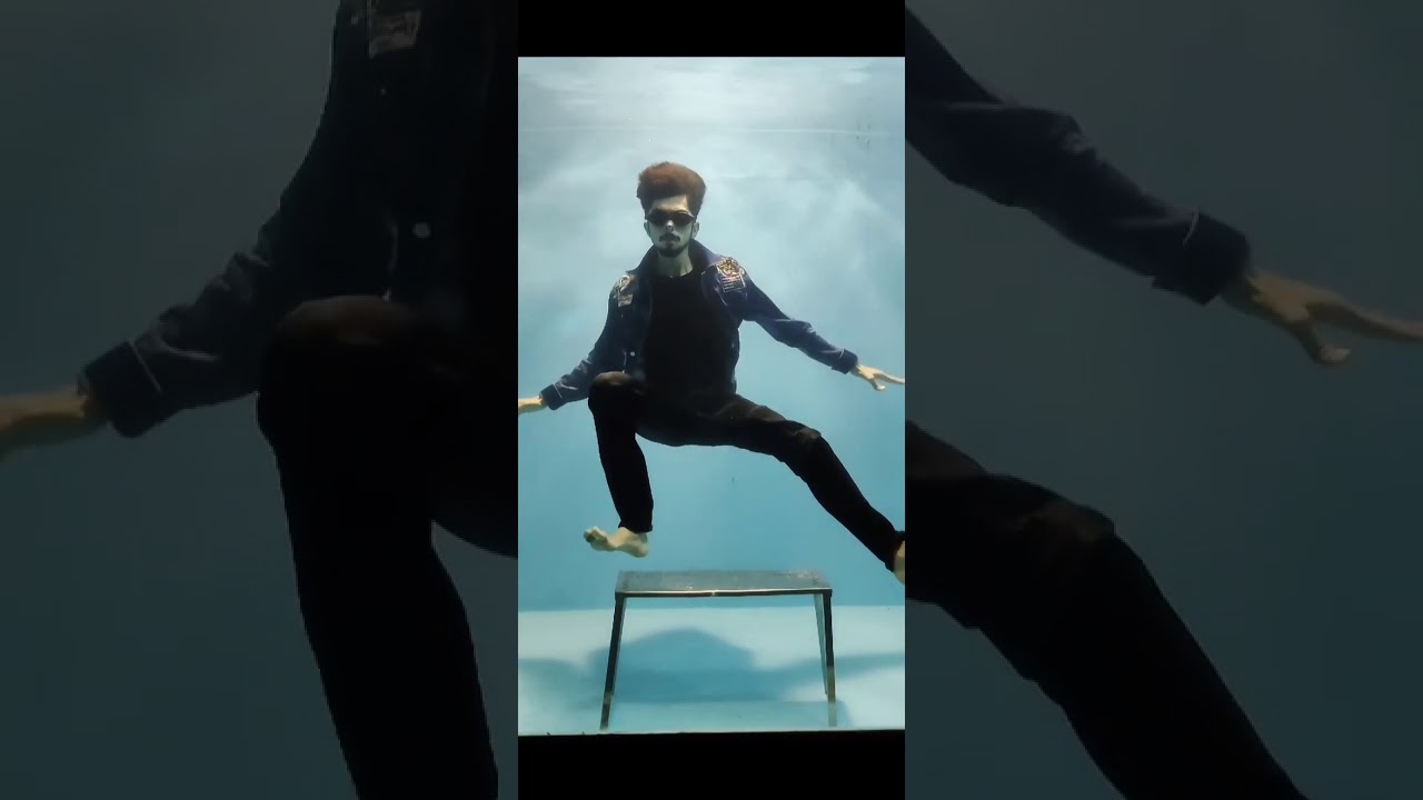 Underwater SMOKING🚬🚭🚬. OMG ! 😯 