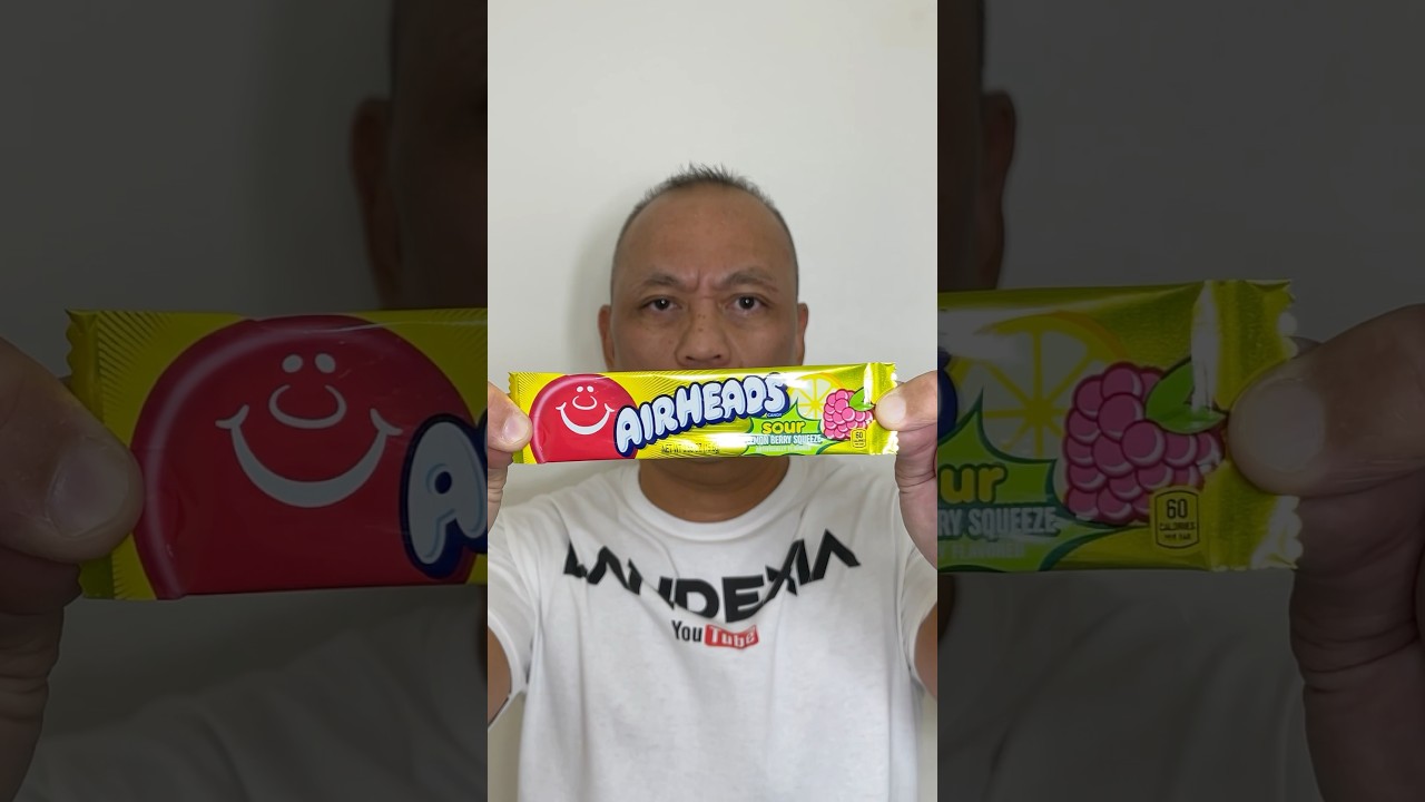 👂ASMR AIRHEADS SOUR LEMON BERRY SQUEEZE CHEWY CANDY EATING SOUNDS👂