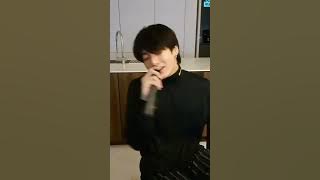 JUNGKOOK VLIVE - Jungkook singing Still With You [VLIVE 15.06.2022]