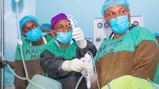 I8 PEOPLE UNDERGO SURGERY TO REMOVE KIDNEY STONES USING MODERN TECHNOLOGY.