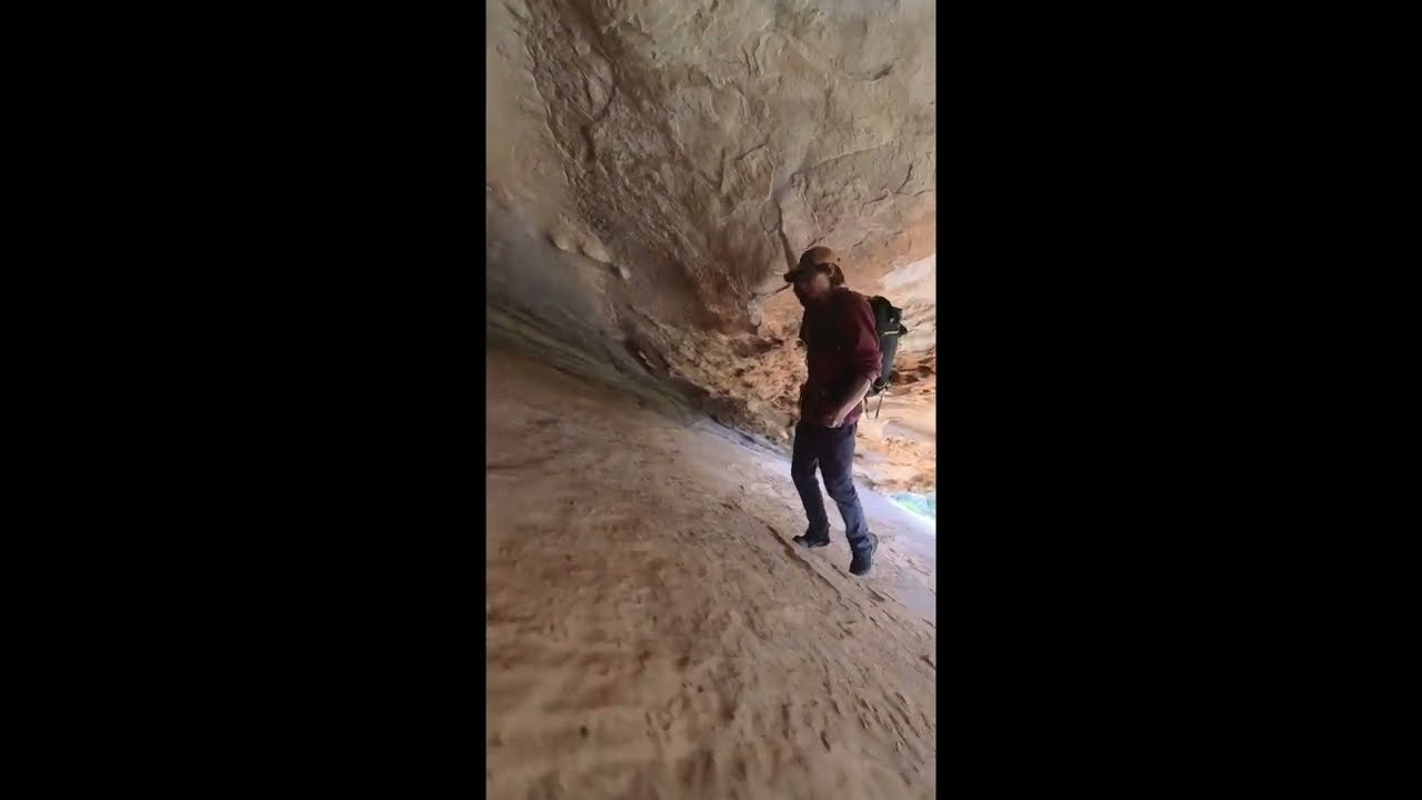 Mt. Stapylton to Hollow Mountain