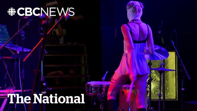 Ересек әйел мен жас қыз арасындағы жыныстық қатынас Еуропалық нудистердің орталықтарынан алынған суреттер