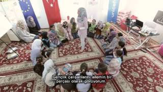 Çocuk Dostu Alanda Suriyeli Bir Kız Çocuğu Halime