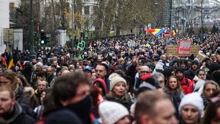 Manifestation en Belgique, magasins fermés aux Pays-Bas et au Danemark : l'effet Covid