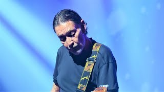 Video thumbnail of "Chris Rea - Nothing Left Behind (Live at Birmingham Symphony Hall 2017)"