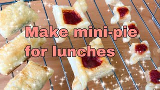 Make mini-pie for lunches.Making a box lunch for Japan