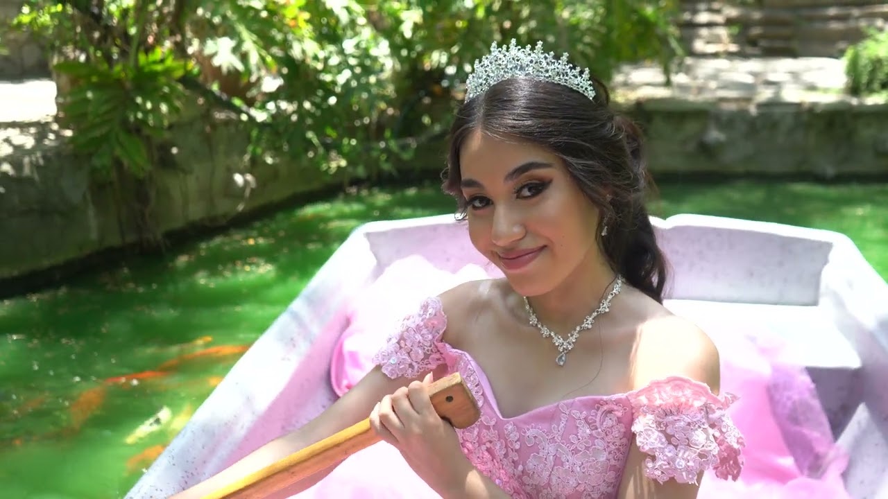 Valeria - Videoclip XV Años