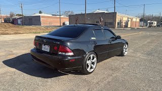 IM SELLING MY MANUAL IS300