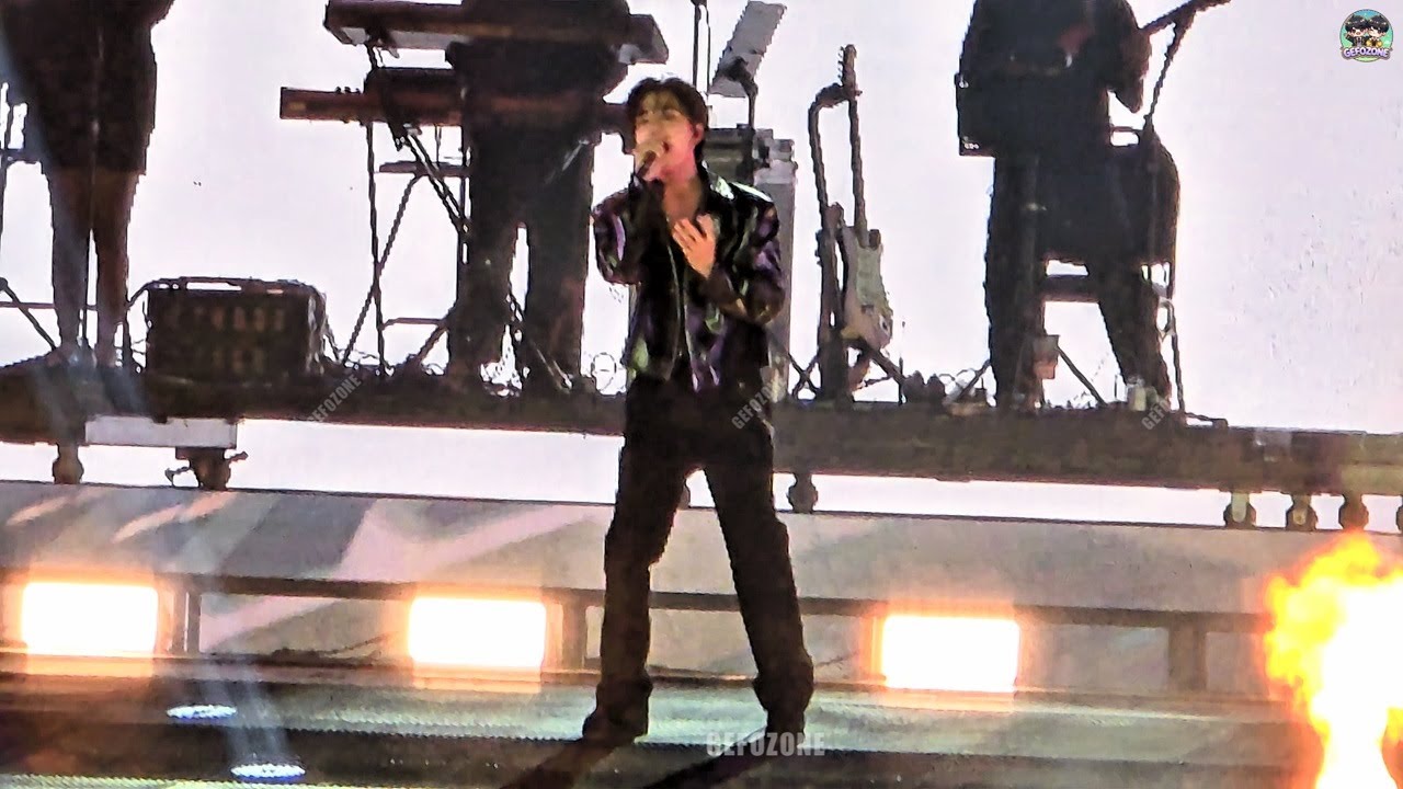 รักไม่ช่วยอะไรเลย - PERTH 🖤🤍 🔥🔥 #PerthSantaFanconD1