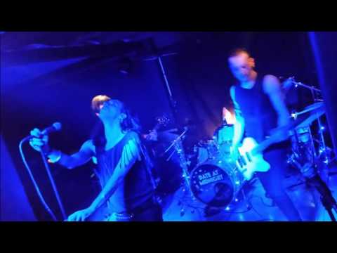 Date at Midnight - To fall and forget