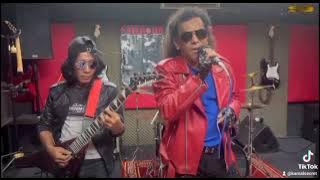 SECRET BAND - TIADA LAGI AIR MATA cover Helter skelter.