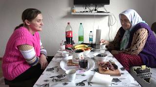 Kćerka se vratila u Sučesku,živjet sa starom majkom