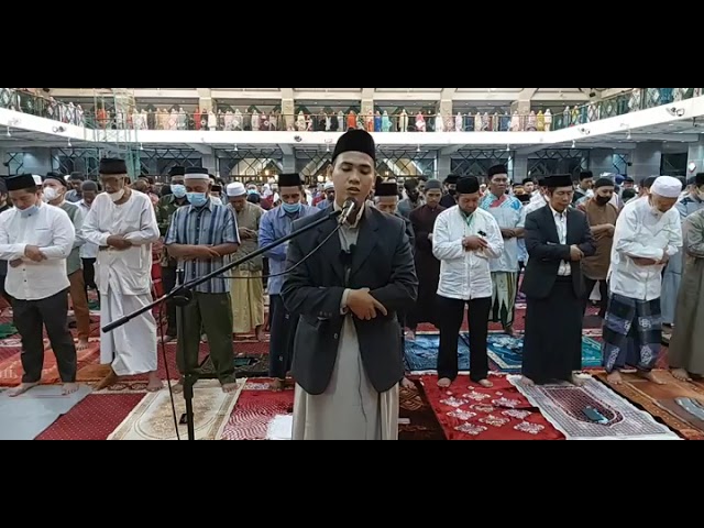 Tarwih Pertama Masjid Almarkaz Al Islami Jend M.Jusuf Makkasar ( Ust Azwar Panshori,S.Si,.M.Si class=