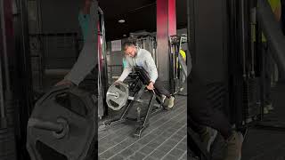 Remo máquina T supino #deporte #gymmotivation #tips #gym #workout #tutorial