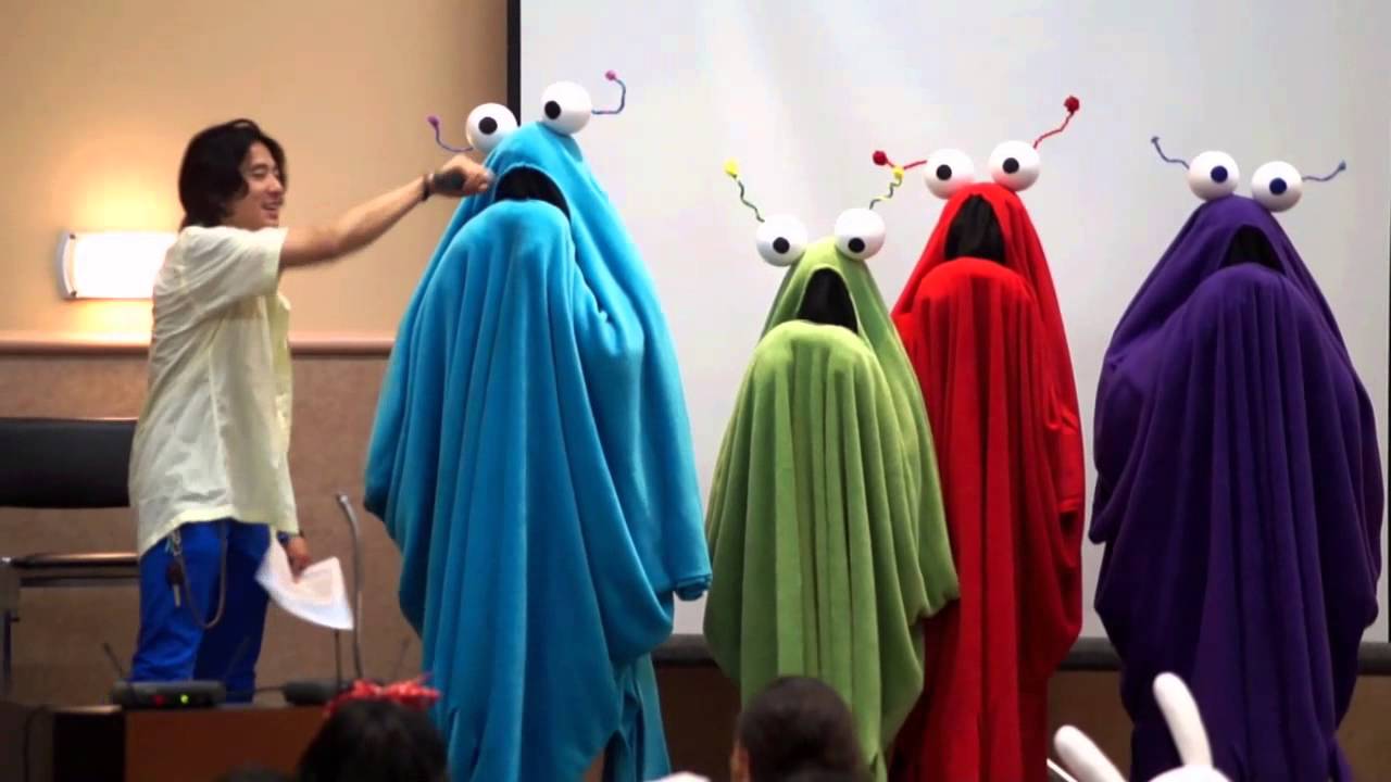 Kraken Con 2013 Costume Contest, Martians - YouTube.