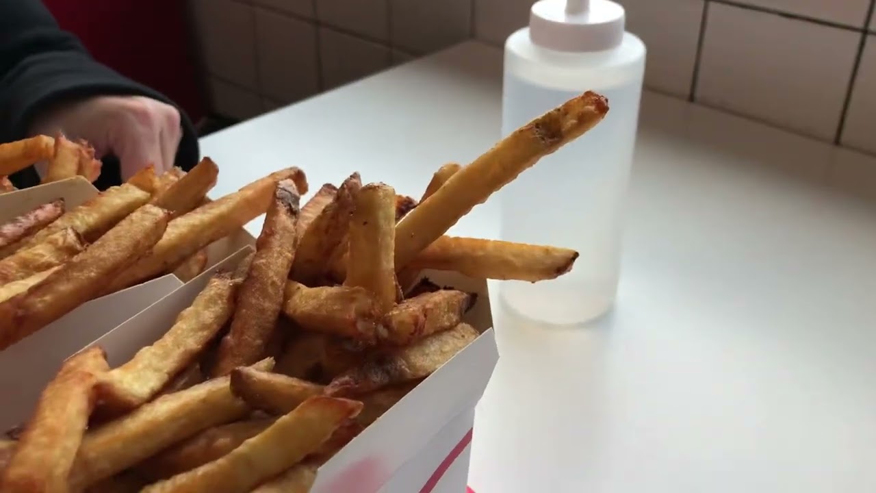 Lunch at Als French fries South Burlington Vermont !!! 