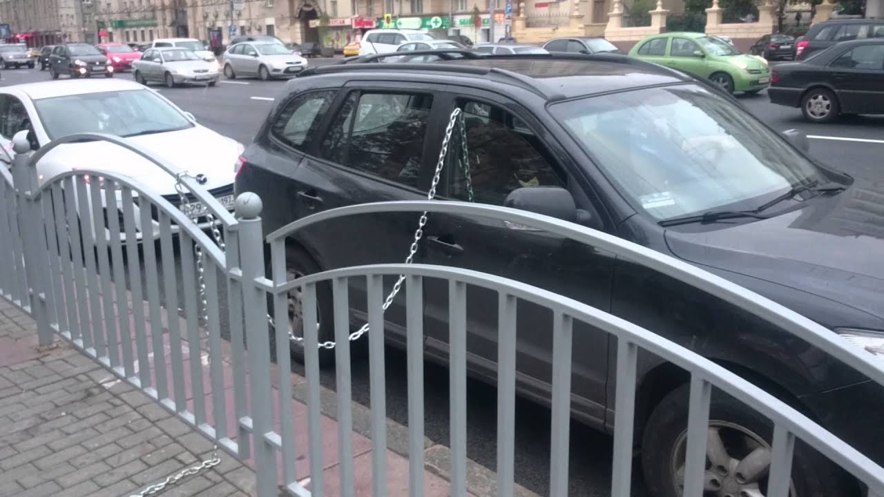 Чувак забил на эвакуаторы в Москве!!!))))
