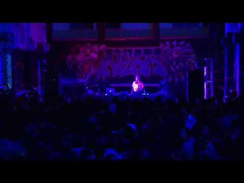 Royal Dust & Aérea Negrot - Llevarte conmigo LIVE NEAM 2016 CDMX