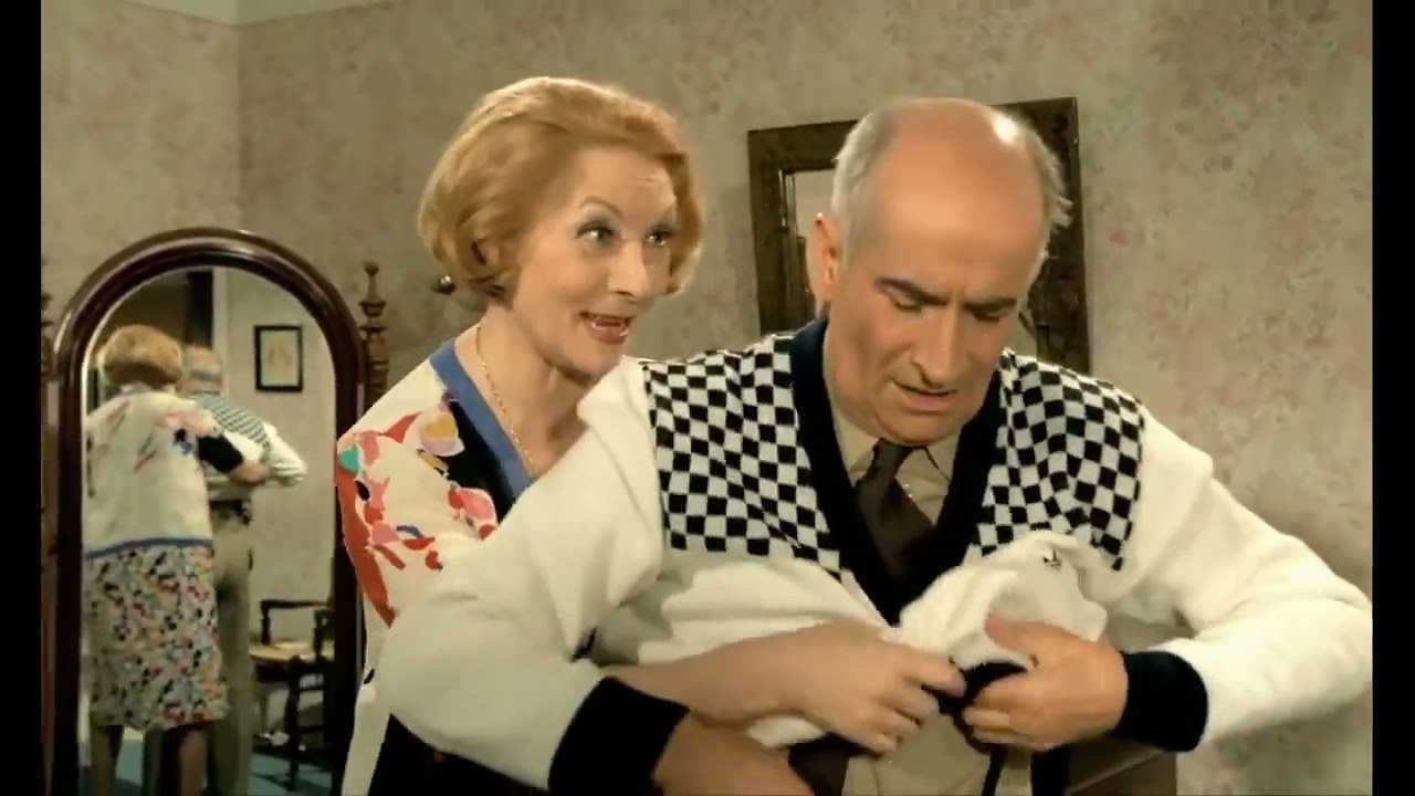 Le Gendarme et les Gendarmettes (1982) - Nous vivons l'agonie d'une civilisation