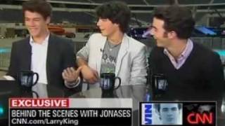 Joe Jonas Confirms Nick Dating Miley Cyrus + Info
