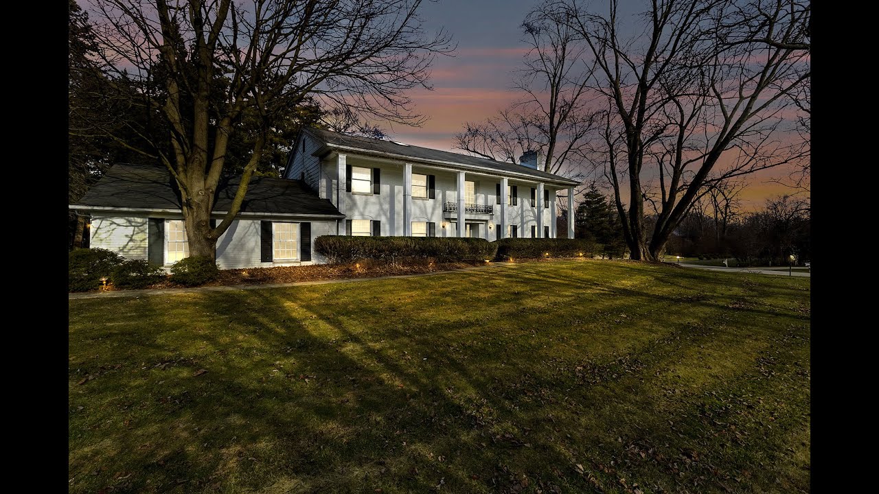 Fabulous Colonial Just Listed in Franklin! 30090 Cheviot Hills Drive Franklin MI 48025