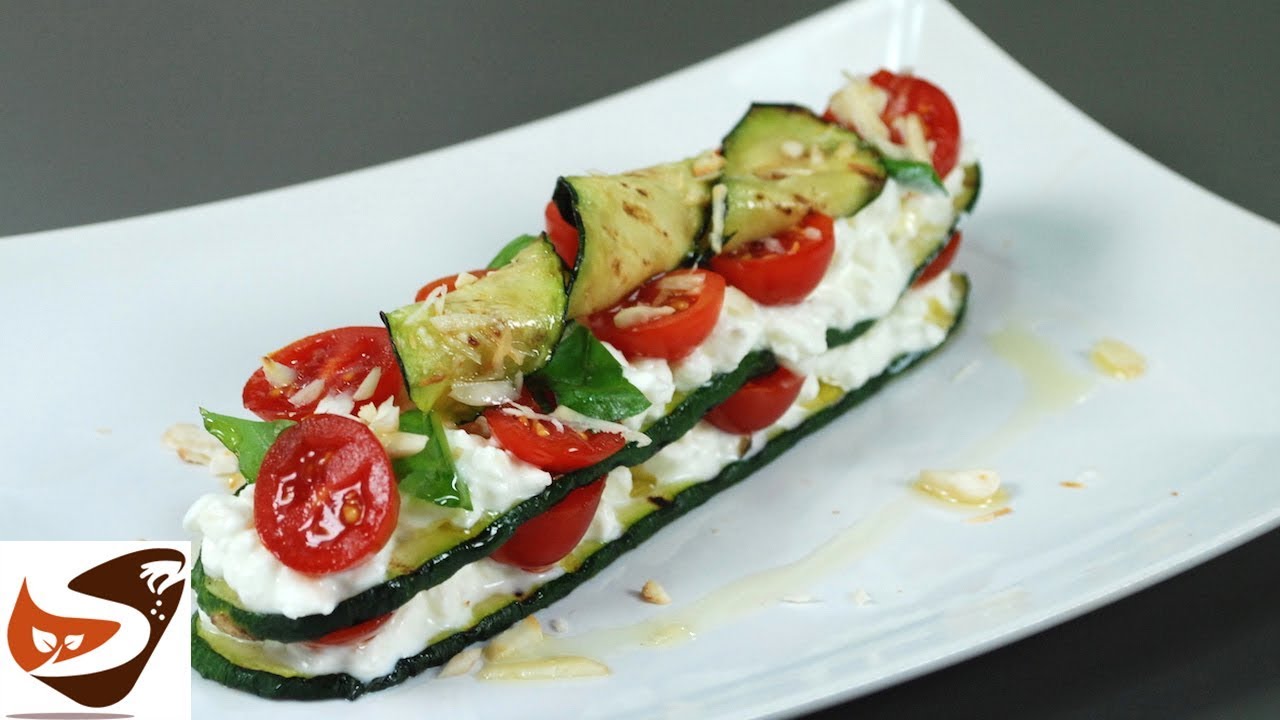 Zucchine grigliate, ripiene di formaggio e pomodorini , Ricetta estiva gustosissima!