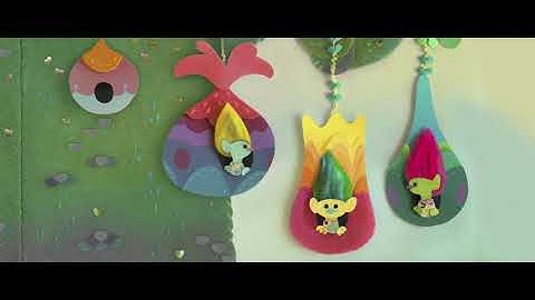 Trolls:Poppy Scrap book story starting scene