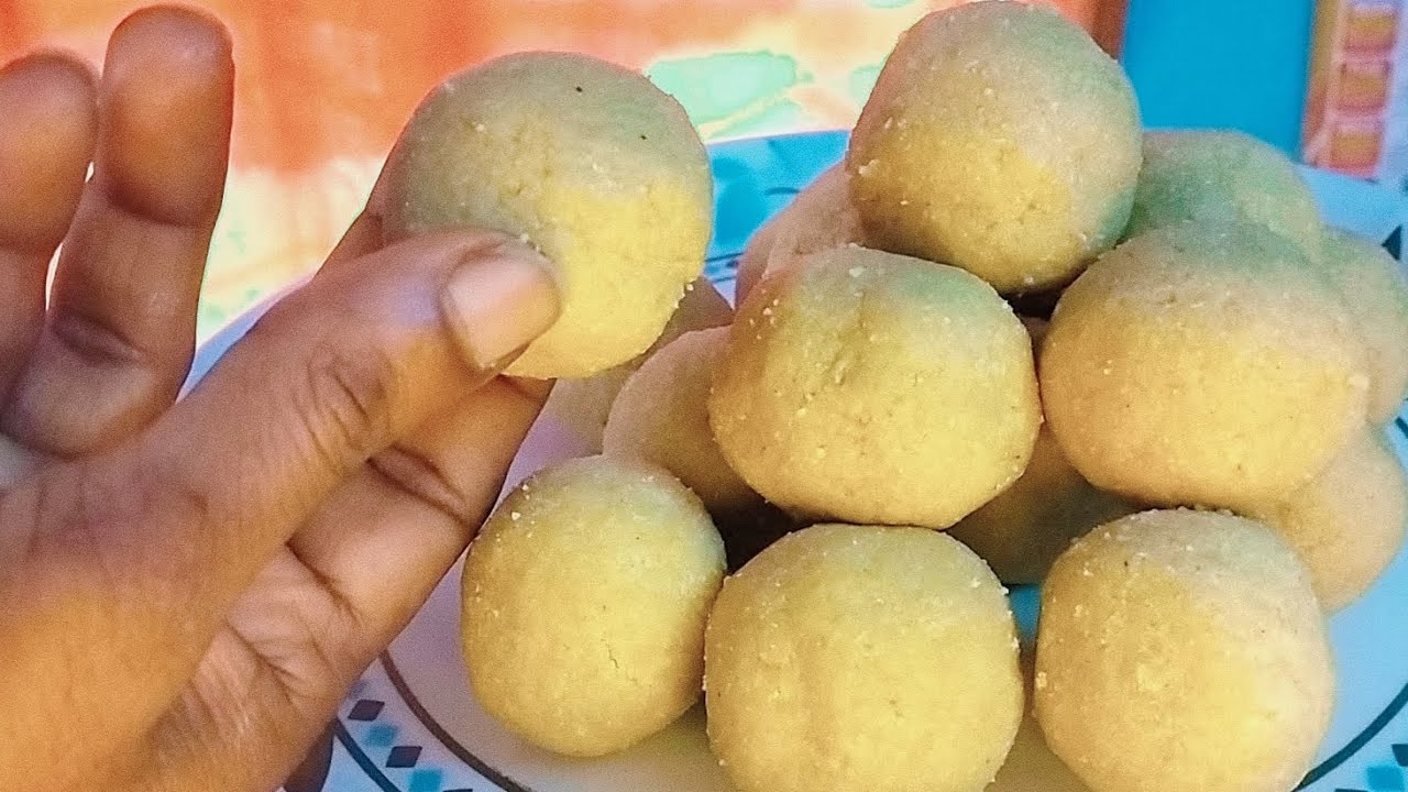 నోట్లో వేసుకుంటే వెన్నలా కరిగిపోయే మినప సున్నుండలు 🍙😱ఇలా try చేయండి 5minutes లో అయిపోతాయి 😋💗...👍🏻