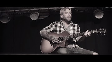 Jay Smith - Closing Time (Official Video)