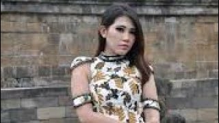 Via Valen Jaran Goyang!Jaran Kog Di goyang?