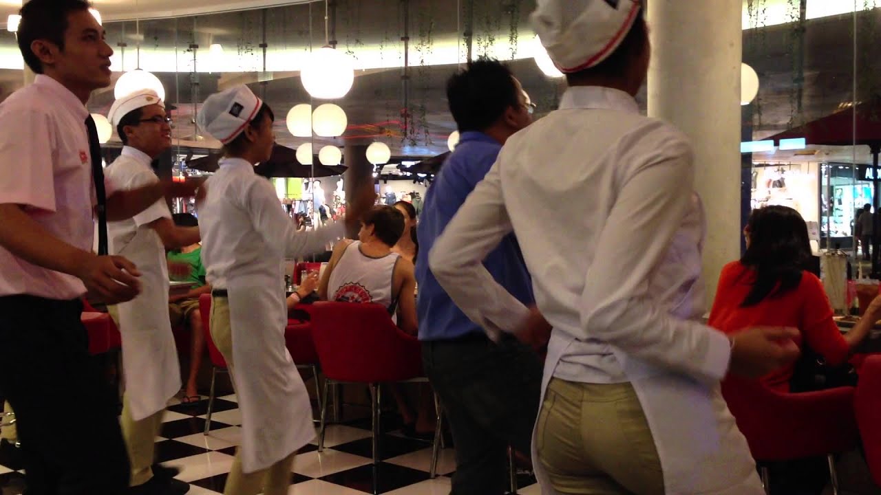발리 쟈니로켓 댄스타임 (Bali Johnny Rockets Dance Time) - YouTube