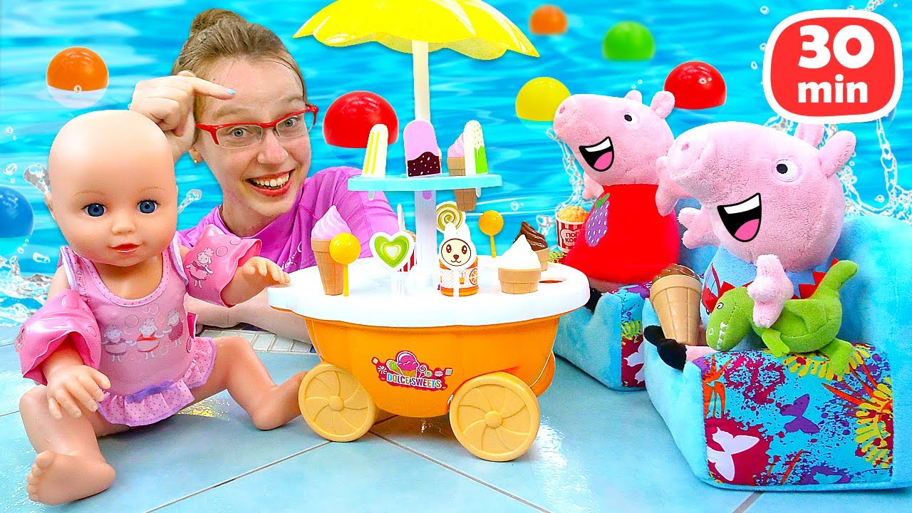 Nuket leikkivät vedessä: pidetään hauskaa altaassa ja merellä!