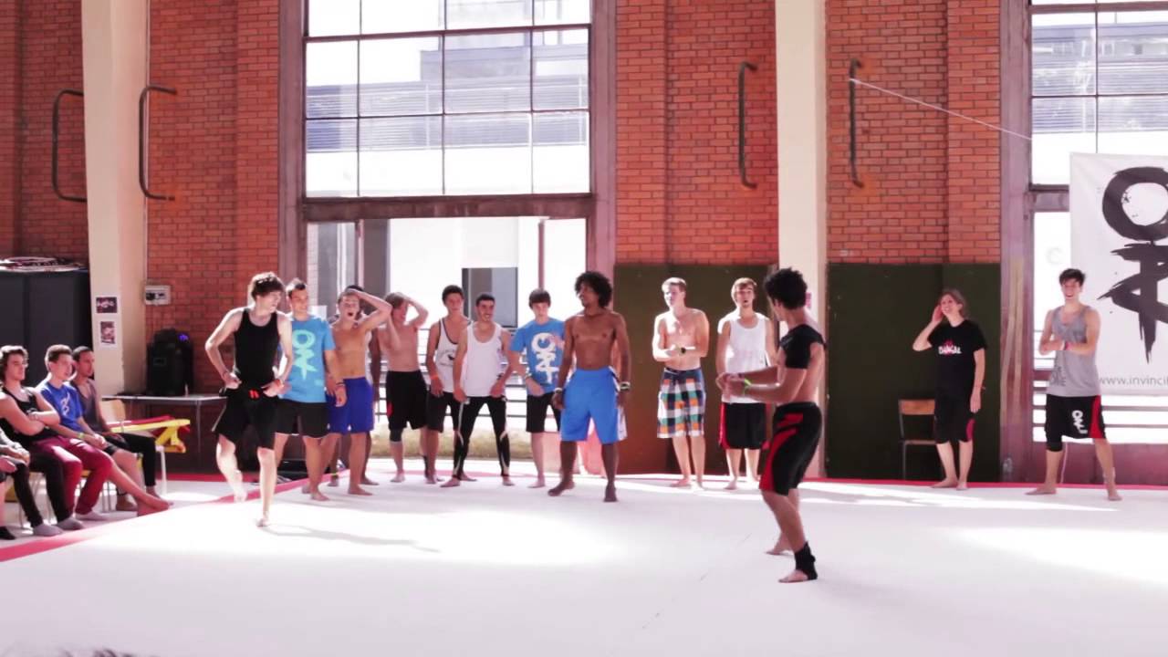 Xswipe Gathering 2013 Battle - Invincible Tricking