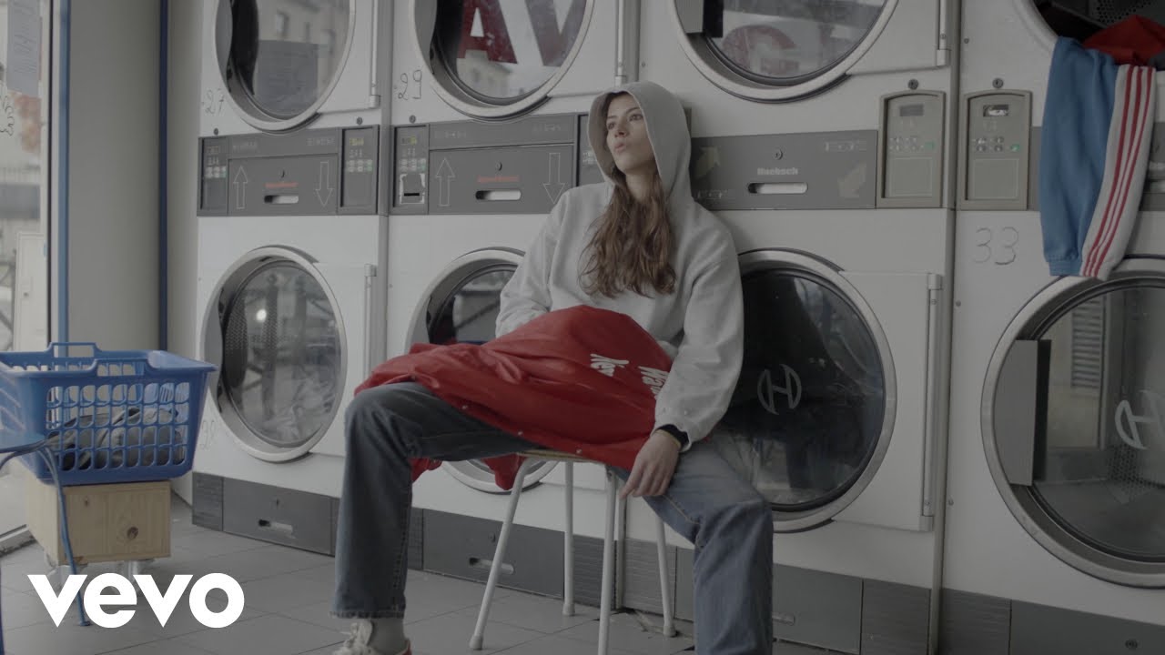 Léo Ferré - La solitude (Clip Officiel)