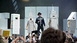 PET SHOP BOYS - Two Divided By Zero / Why Don&#39;t We Live Together (Live in Moscow, 21.07.2012)