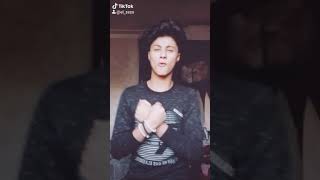 مهرجان تلفانه وشكلك لاسعه وبحبك انتي يا اوزعه