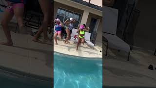 Clock dat !!! @TheModelmadeLyrikkWay  @EmmysPalace  @PaytonNicole17  #fypシ゚viral #music