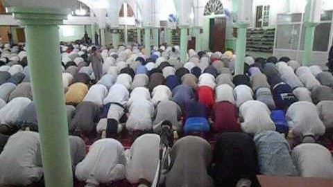 صلاة التراويح من مسجد السنة يوم  23رمضان 1437 هـ تلاوة عطرة من شيخ سي ميلود2
